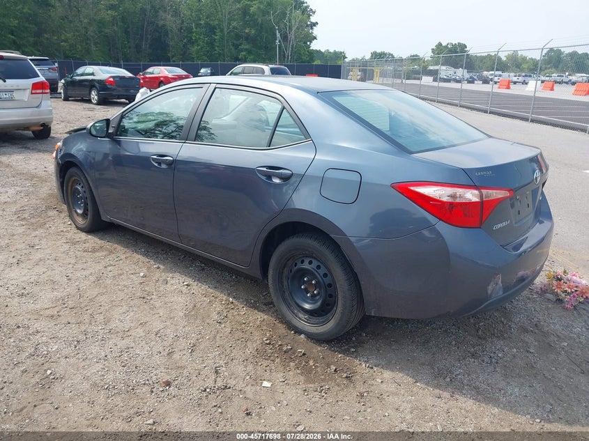 2017 TOYOTA COROLLA auction photo 3