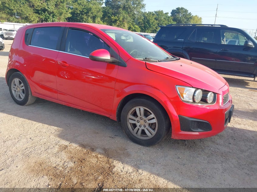 2015 CHEVROLET SONIC auction photo 1