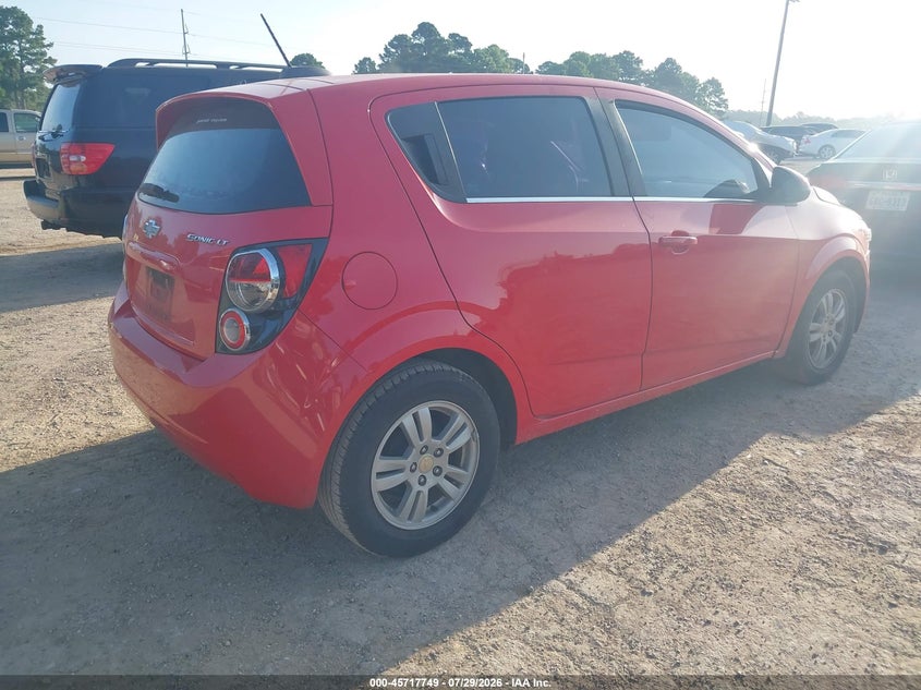 2015 CHEVROLET SONIC auction photo 4
