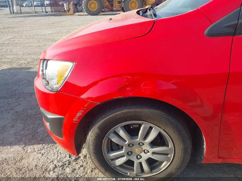 2015 CHEVROLET SONIC auction photo 6
