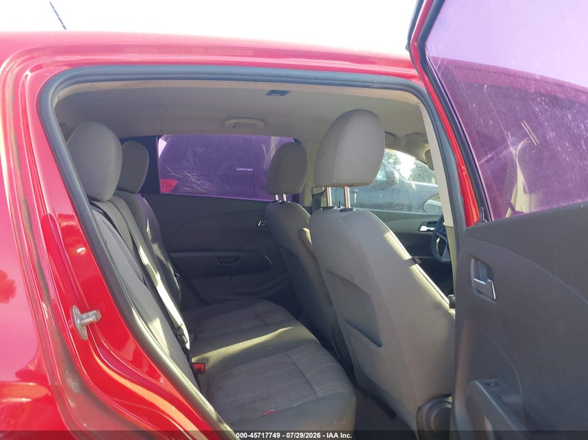 2015 CHEVROLET SONIC auction photo 8