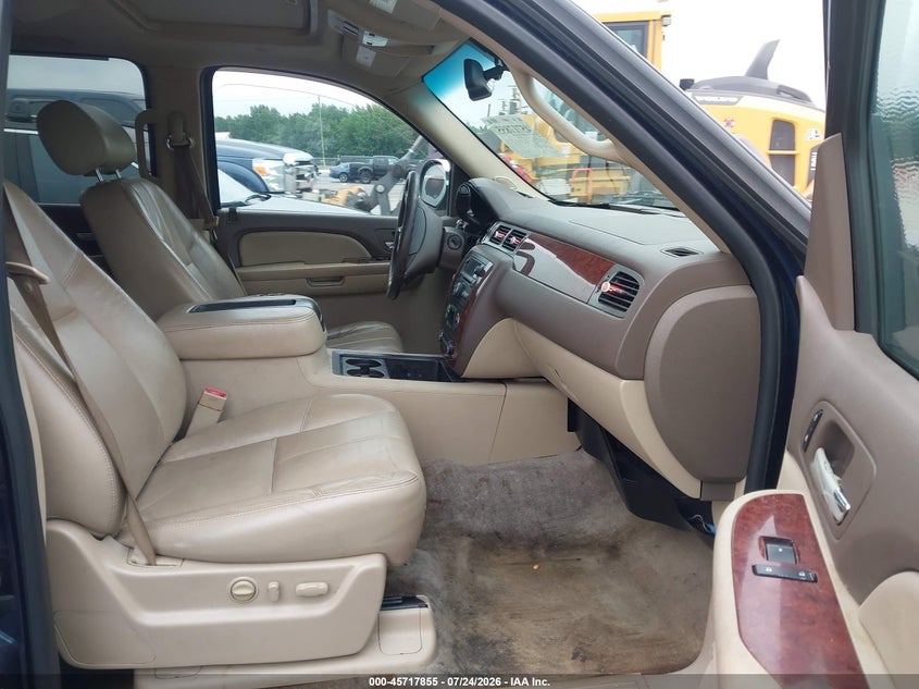 2009 CHEVROLET TAHOE auction photo 5