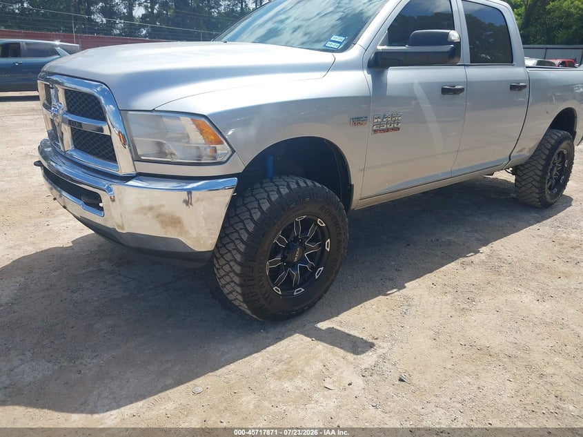 2016 RAM 2500 auction photo 2