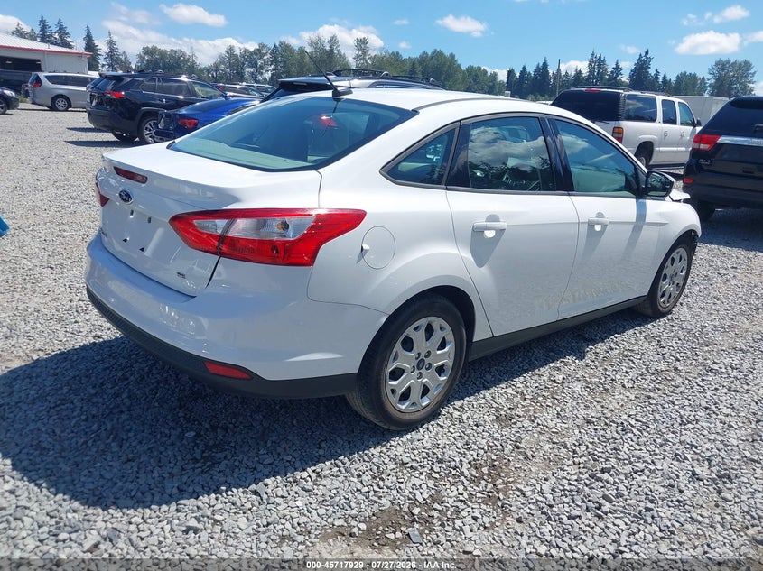 Vin: 1fahp3f22cl424409, lot: 46216611, ford focus se 20124