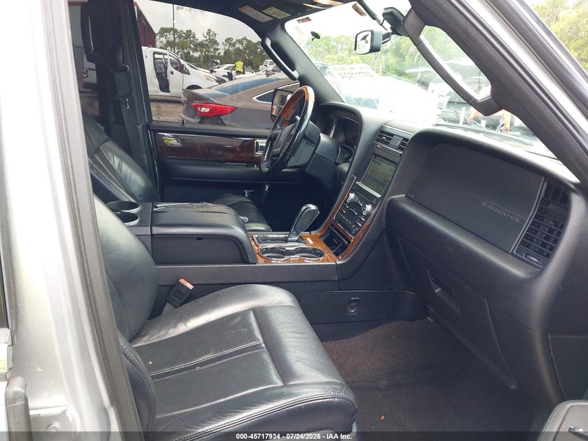 2016 LINCOLN NAVIGATOR auction photo 5
