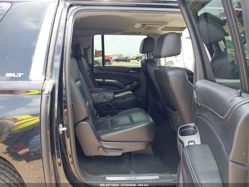 GMC YUKON XL - zdjęcie 8