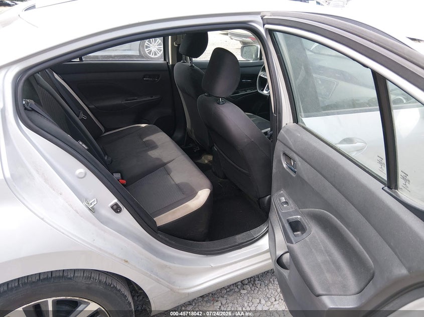 2021 NISSAN VERSA SEDAN 1.6L I-4 DOHC, VVT, 122HP