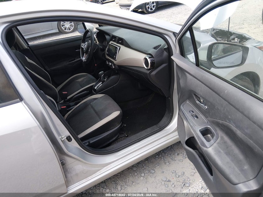 2021 NISSAN VERSA auction photo 5