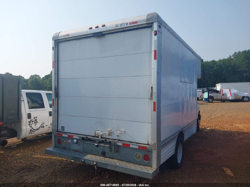 2006 FORD E-450 CUTAWAY auction photo 4