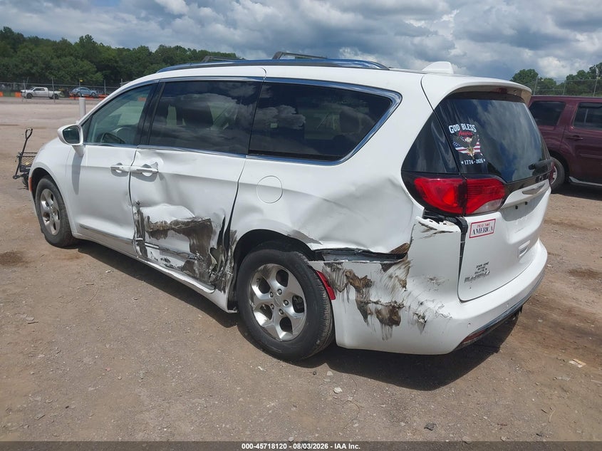 Vin: 2c4rc1eg7hr539081, lot: 46216801, chrysler pacifica touring-l plus 20173