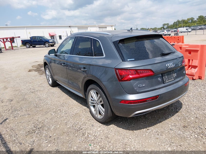 Vin: wa1cnafy1j2224766, lot: 46216844, audi q5 2.0t premium/2.0t tech premium 20183