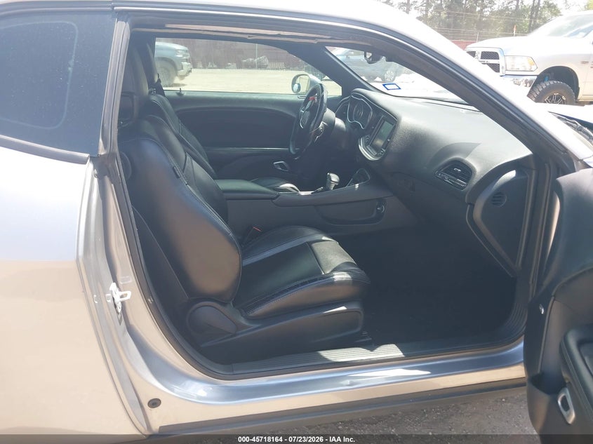 2015 DODGE CHALLENGER auction photo 5