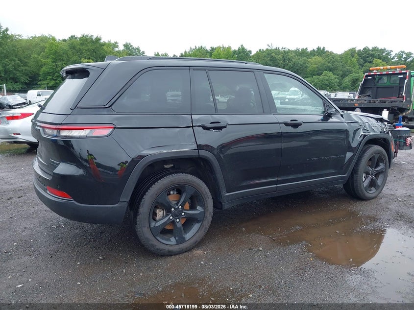 JEEP GRAND CHEROKEE - zdjęcie 17