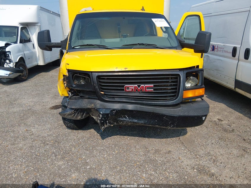 2017 GMC SAVANA CUTAWAY auction photo 6