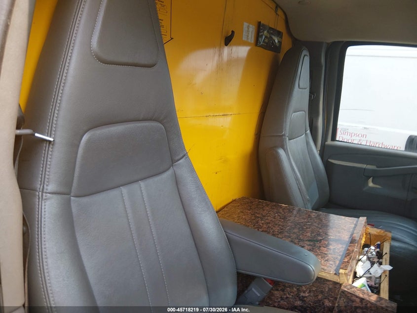 2017 GMC SAVANA CUTAWAY auction photo 8