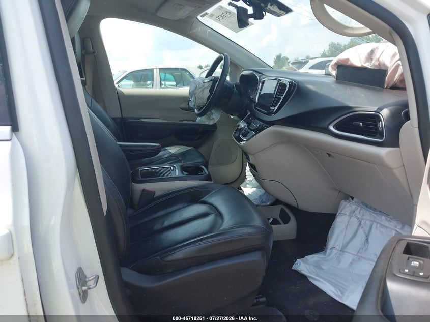 Vin: 2c4rc1bg4nr112067, lot: 46216933, chrysler pacifica touring l 2022 img_1