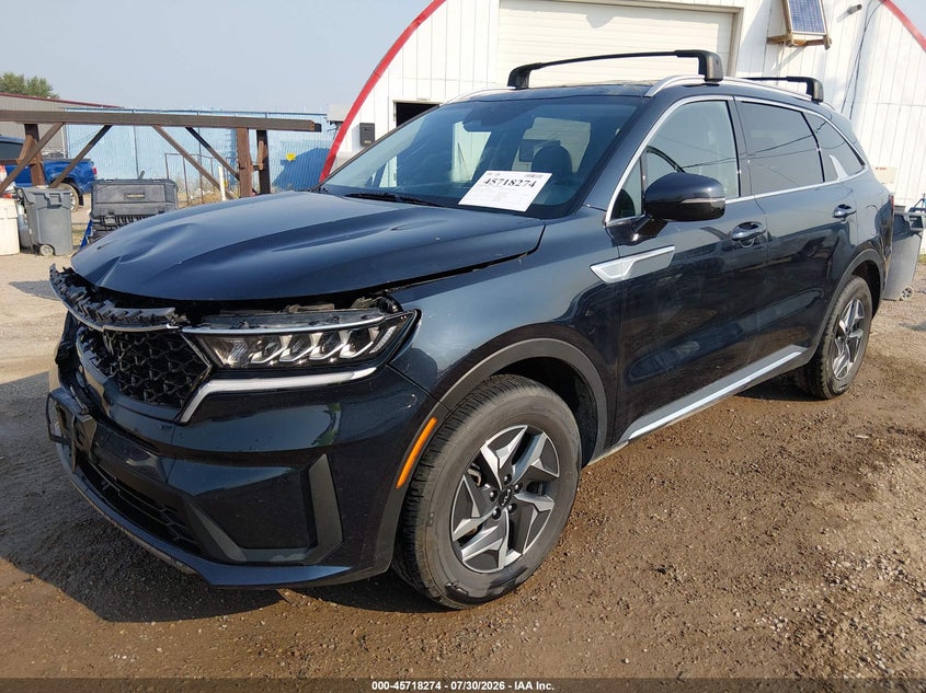 2022 KIA SORENTO HYBRID auction photo 2