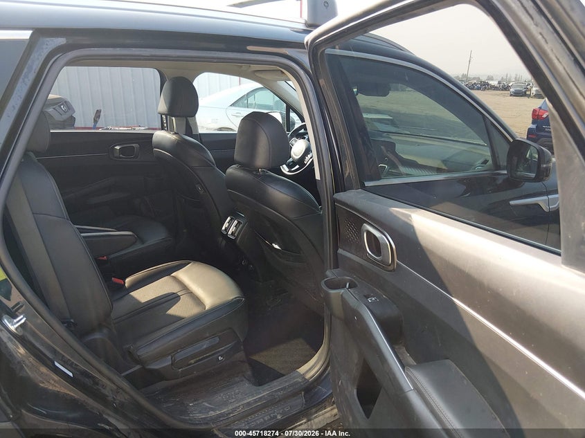 2022 KIA SORENTO HYBRID auction photo 8