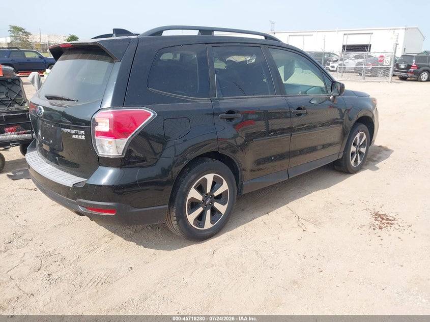 Vin: jf2sjaec4hh403508, lot: 46216962, subaru forester 2.5i premium 20174