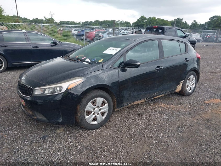 2017 KIA FORTE auction photo 2