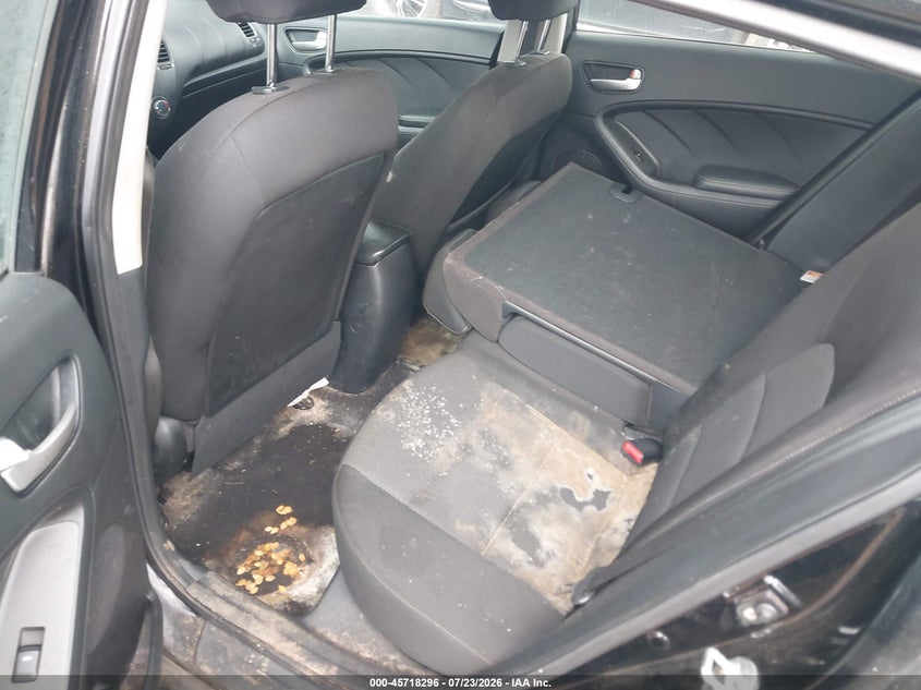 2017 KIA FORTE auction photo 6