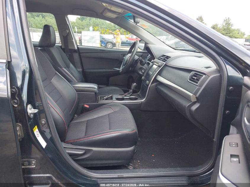 TOYOTA CAMRY - zdjęcie 5