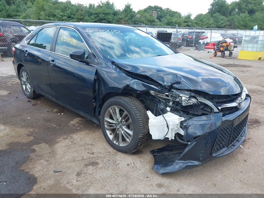 TOYOTA CAMRY - zdjęcie 6