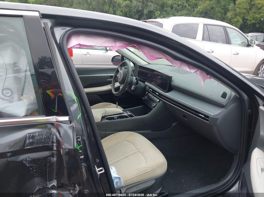 2025 HYUNDAI SONATA auction photo 5