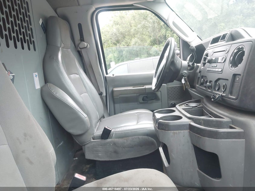 2010 FORD E-350 SUPER DUTY auction photo 8