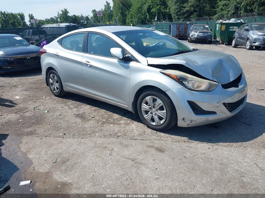 2016 HYUNDAI ELANTRA SE