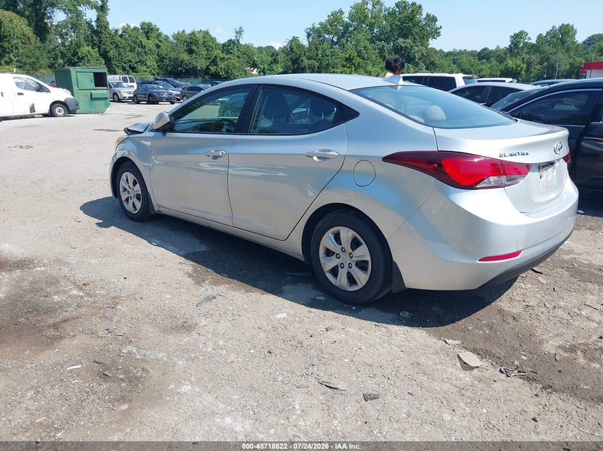 2016 HYUNDAI ELANTRA SE · Фото 3