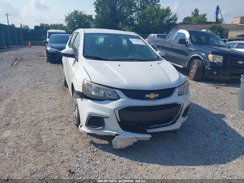 2017 CHEVROLET SONIC auction photo 6