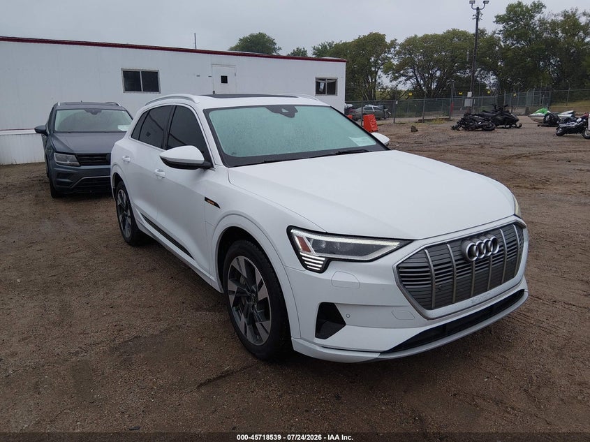 Vin: wa1aaage5mb020404, lot: 46217221, audi e-tron premium quattro 2021 img_1