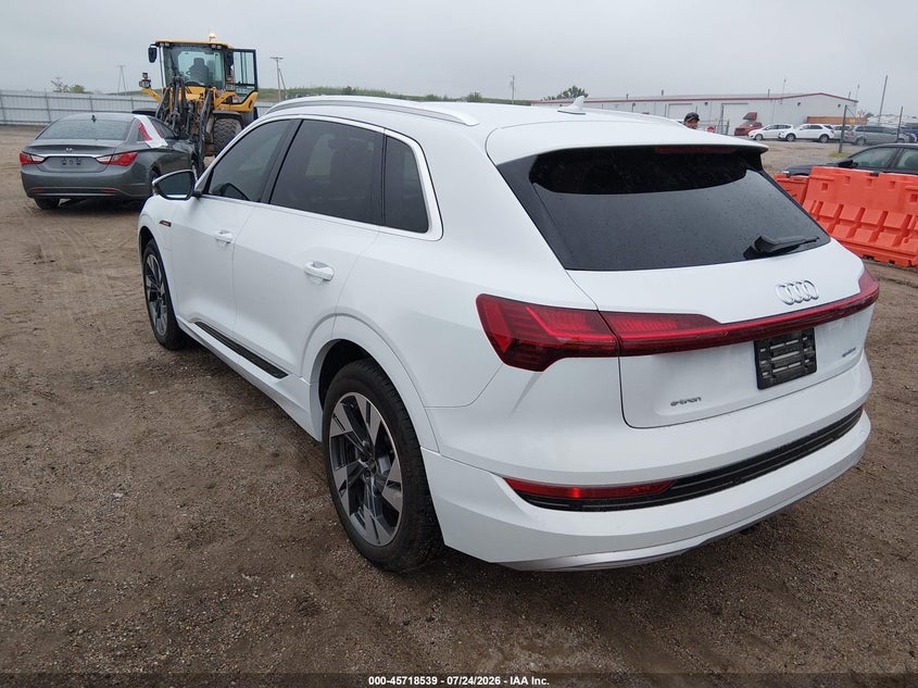 Vin: wa1aaage5mb020404, lot: 46217221, audi e-tron premium quattro 20213