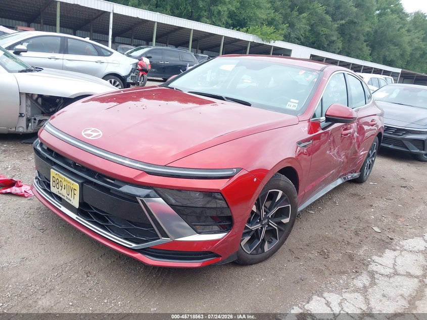 2025 HYUNDAI SONATA auction photo 2