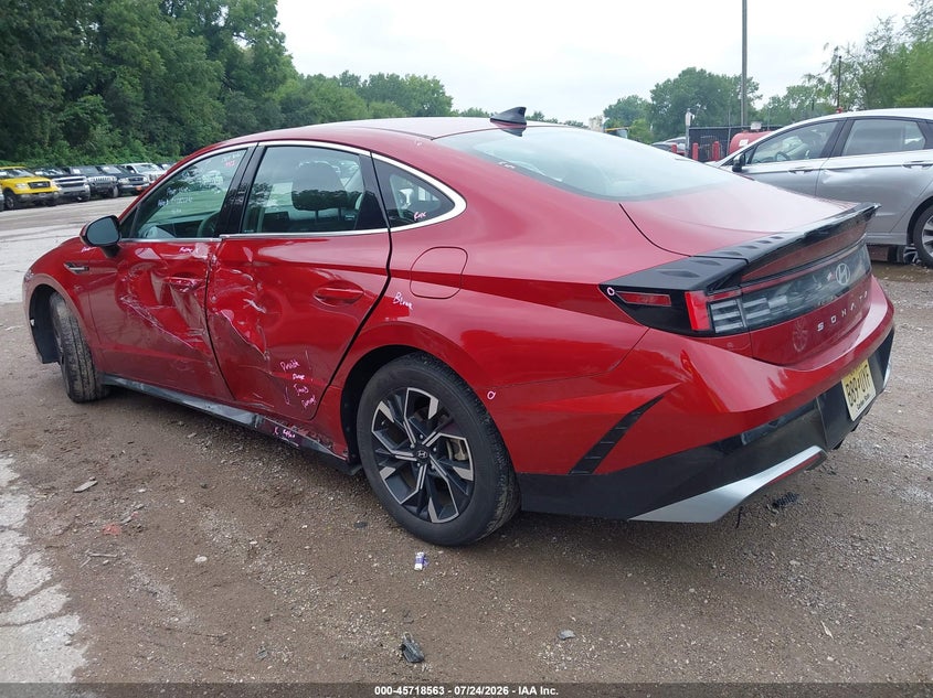2025 HYUNDAI SONATA auction photo 3