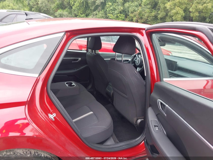 2025 HYUNDAI SONATA auction photo 8