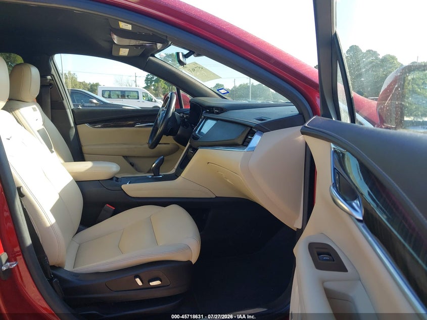 2019 CADILLAC XT5 auction photo 5