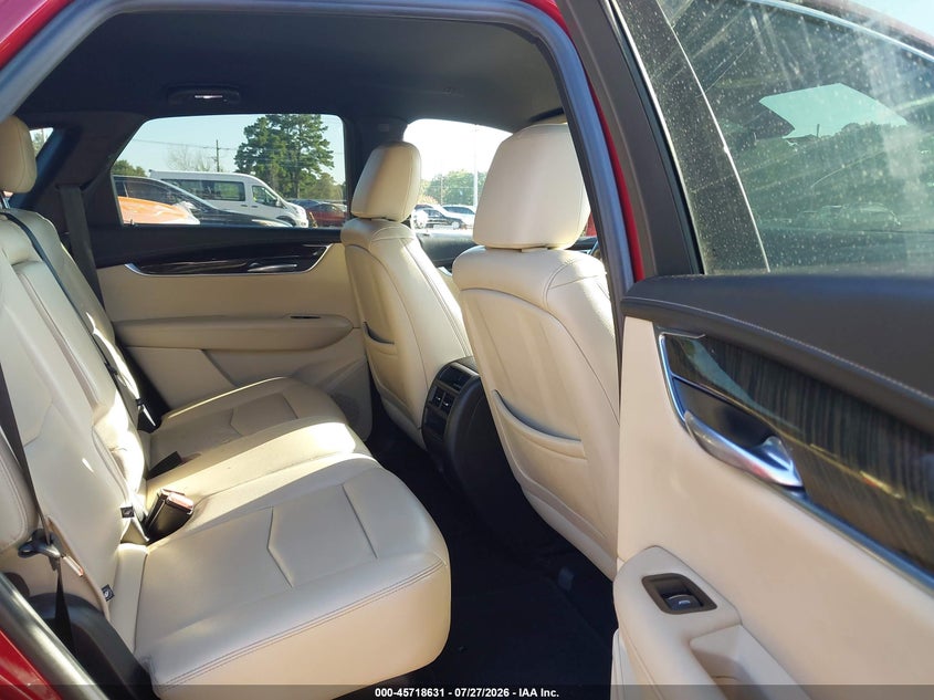 2019 CADILLAC XT5 auction photo 8