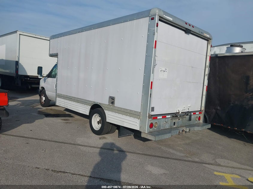 2010 FORD E-450 CUTAWAY auction photo 3