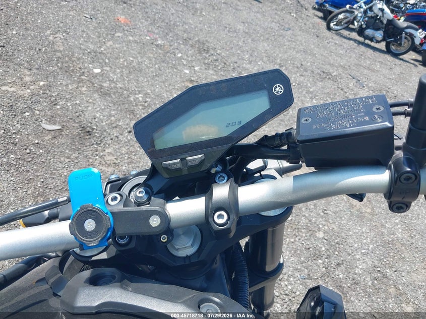 2016 YAMAHA FZ09 auction photo 7