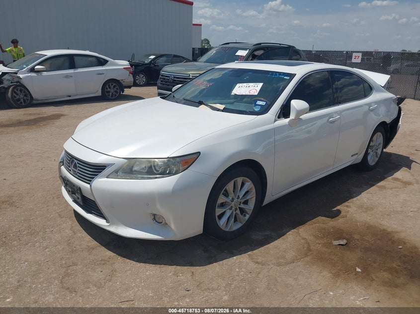 Vin: jthbw1gg6f2083350, lot: 46217435, lexus es 300h 20152