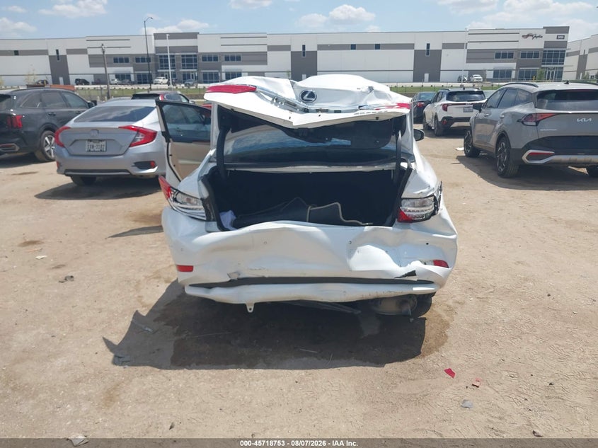 2015 LEXUS ES 300H auction photo 6