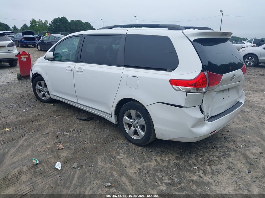 Vin: 5tdkk3dcxes496552, lot: 46217468, toyota sienna le v6 8 passenger 20143