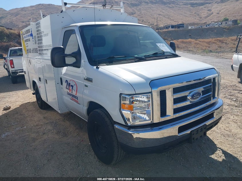 2014 FORD E-350 CUTAWAY — zdjęcie z aukcji