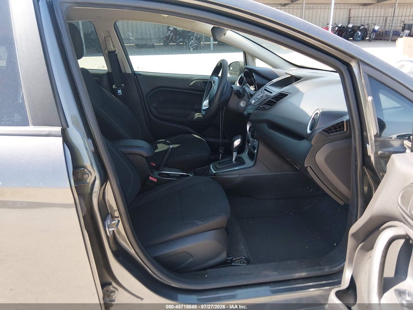 2019 FORD FIESTA auction photo 5