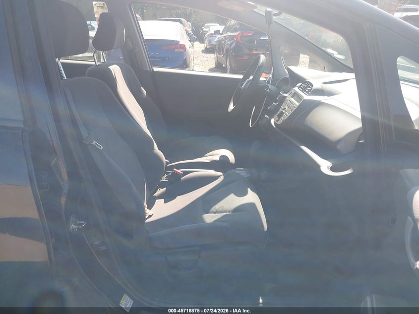 2010 HONDA FIT auction photo 5