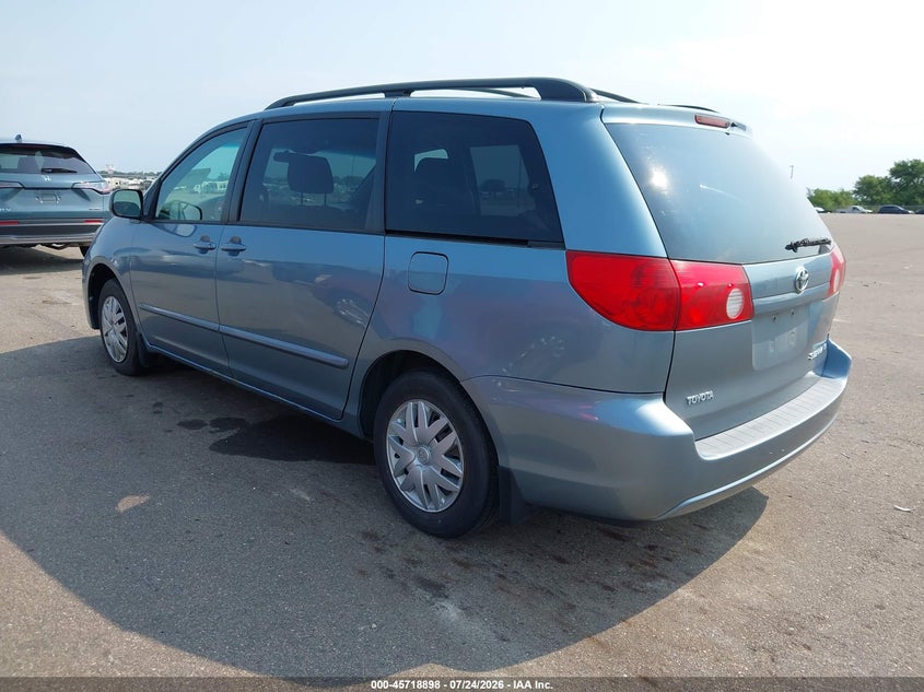 2006 TOYOTA SIENNA auction photo 3
