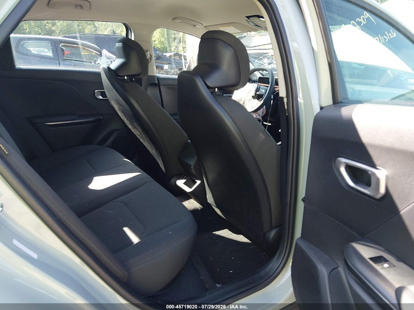 2026 KIA K4 auction photo 8