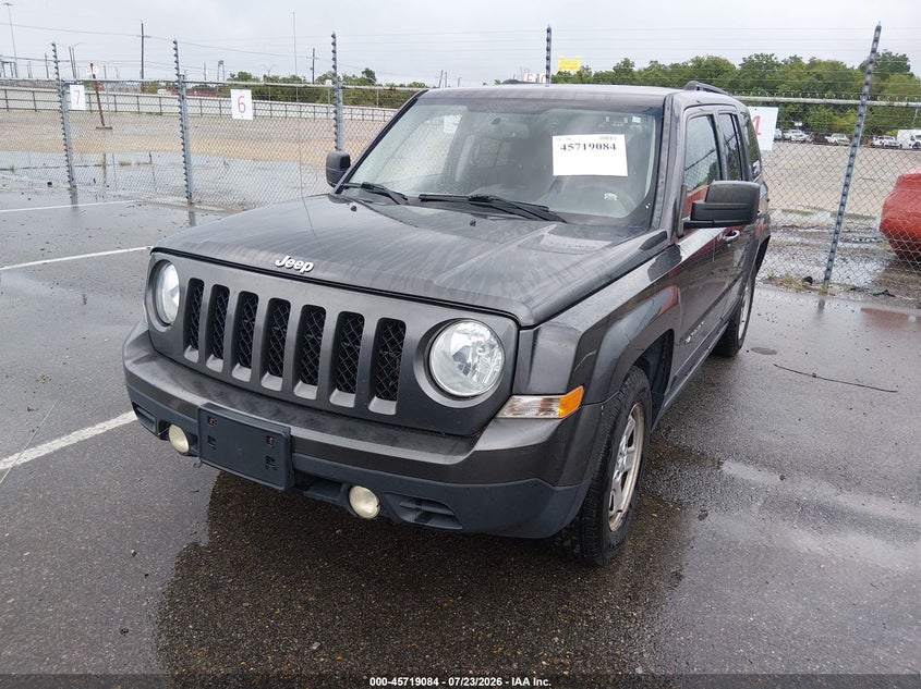 2015 JEEP PATRIOT auction photo 2